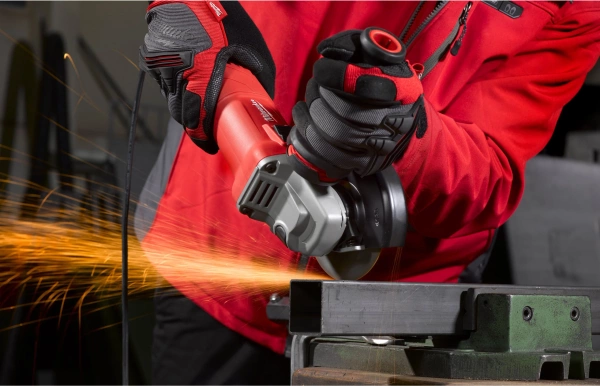 Szlifierka kątowa Milwaukee AGV 10-125 EK 4933451222