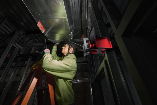 Lampa warsztatowa Milwaukee M18 PAL2-0