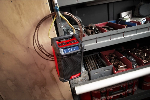 Radio budowlane Milwaukee M12 RCDAB+-0