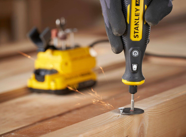 Multiszlifierka Stanley Fatmax SFMCE030B