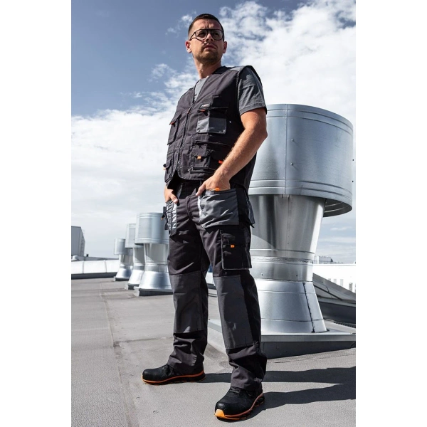 Buty robocze S1 SRC NEO Tools 82-155-39 (rozmiar 39)