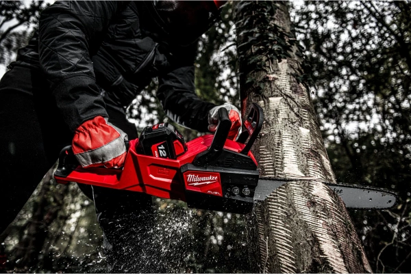 Pilarka łańcuchowa akumulatorowa Milwaukee M18 FCHS-0