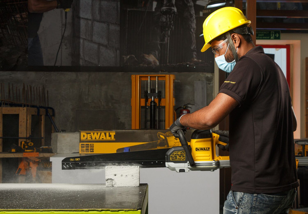 Pilarka Alligator DeWalt DWE397 