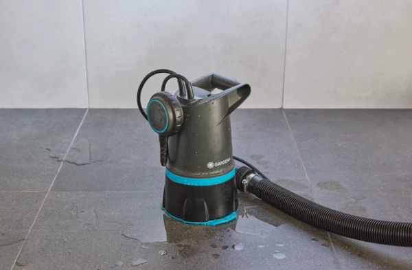 Pompa zanurzeniowa 2 w 1 do wody czystej/ brudnej Gardena 20000 BASIC 09018-47