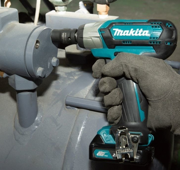 Klucz udarowy Makita TW141DSAE