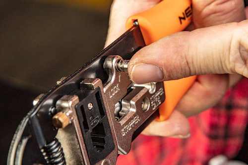 Szczypce do końcówek telefonicznych 4P, 6P, 8P Neo Tools 01-501