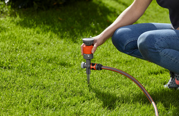 Zraszacz dookolny Vario na szpilce Gardena 01949-20