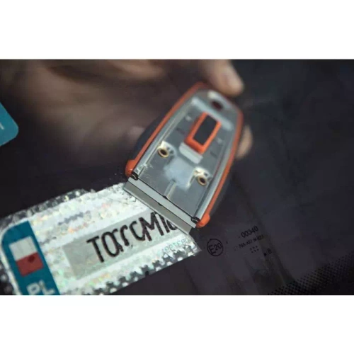 Skrobak z zestawem 5 szt. ostrzy NEO Tools 63-019