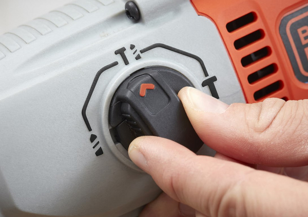 Młotowiertarka SDS+ 800W BEHS02K-QS Black&Decker + walizka