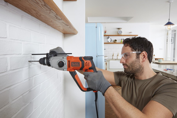 Młotowiertarka SDS+ 800W BEHS02K-QS Black&Decker + walizka