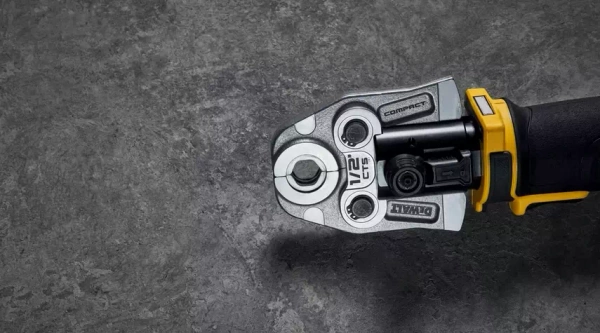 Zaciskarka do rur Dewalt DCE210D2K