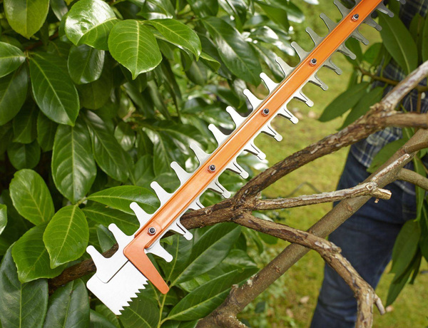 Nożyce do żywopłotu BEHTS301-QS Black&Decker