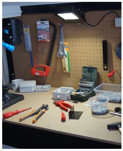 Naświetlacz LED z 5m przewodem LED LLS100AK PARTNERSITE