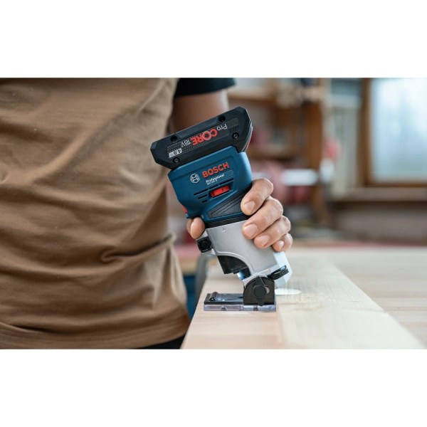 Frezarka krawędziowa Bosch GKF 18V-8 06016C2000