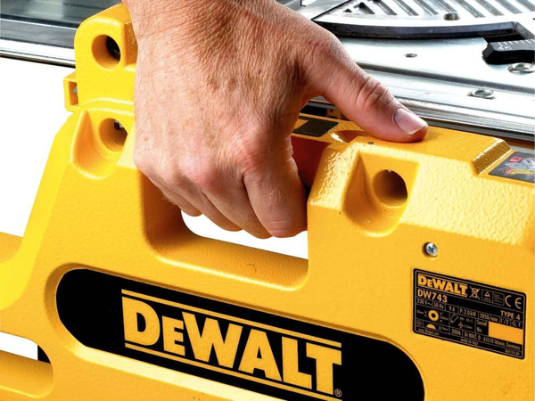 Pilarka stołowa/ukośnica Dewalt DW743N
