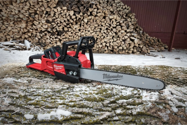 Pilarka łańcuchowa akumulatorowa Milwaukee M18 FCHS35-122