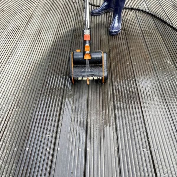 Szczotka akumulatorowa 4w1 Worx WG441E.9