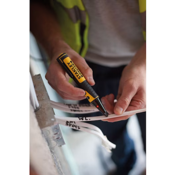 Wykrywacz napięcia Stanley FMHT82567-0