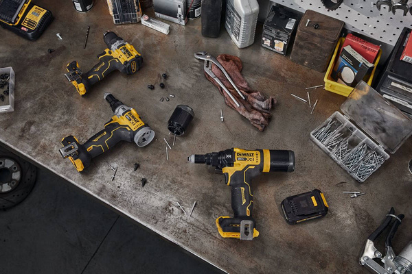 Nitownica akumulatorowa Dewalt DCF403D2GT