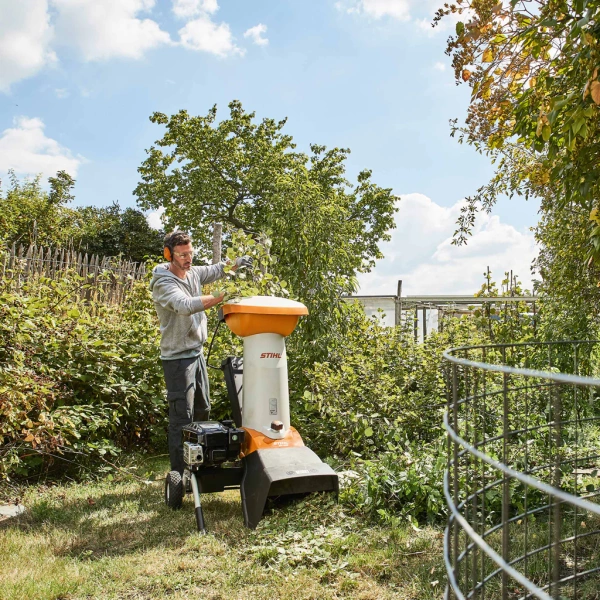 Rozdrabniacz do gałęzi spalinowy Stihl GH 460 C