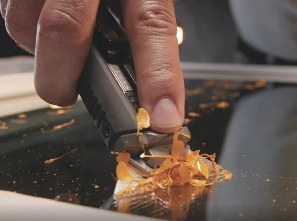 Uniwersalny nóż techniczny i skrobak ToughBuilt TB-H4S5-01