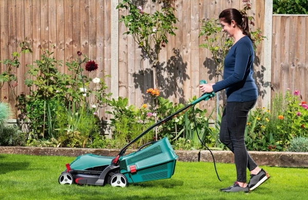 Kosiarka elektryczna Bosch ARM 37 (06008A6201)