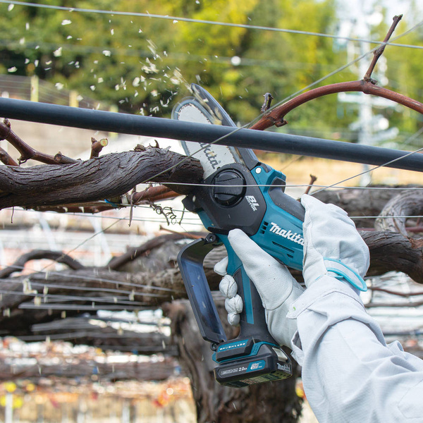 Mini piła łańcuchowa Makita UC100DZ01