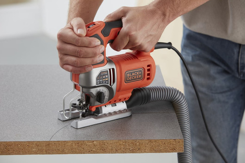 Wyrzynarka Black Decker BES610-QS