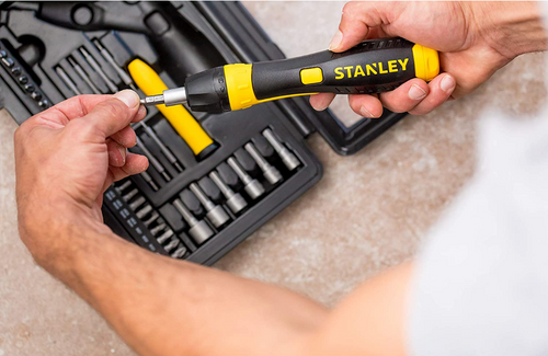 Wkrętak Multi-Bit z grzechotką i 36-cioma wymiennymi końcówkami Stanley 0-63-038