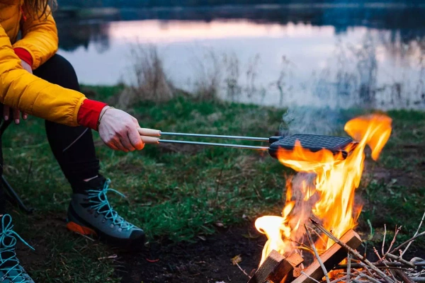 Opiekacz do kanapek na ognisko NEO Tools 63-156