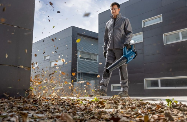 Dmuchawa do liści Bosch GBL 18V-750