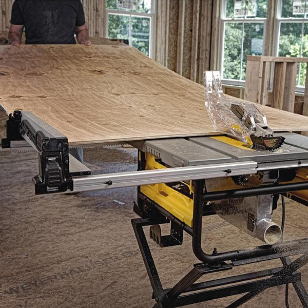 Pilarka stołowa Dewalt DWE7485