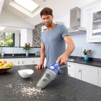 Akumulatorowy odkurzacz bezprzewodowy NVC115WA Black & Decker