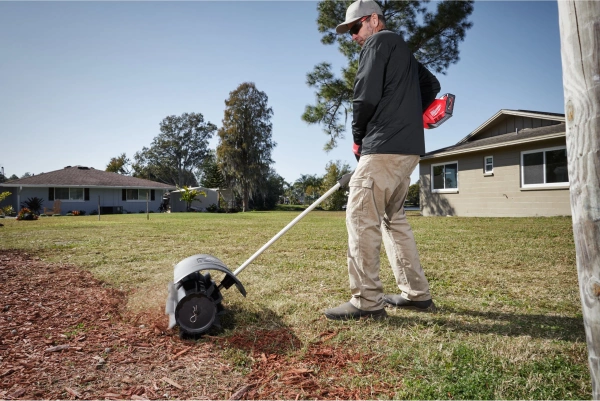 Szczotka gumowa z osłoną Milwaukee M18 FOPH-RBA przystawka QUIK-LOK