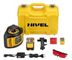 Niwelator laserowy NL520 Nivel System + akumulator + ładowarka + kufer