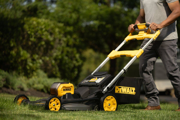 Kosiarka akumulatorowa Dewalt DCMWSP550N