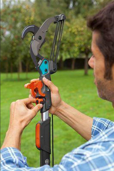 Trzonek teleskopowy 210-390 cm Combisystem GARDENA 03721-20