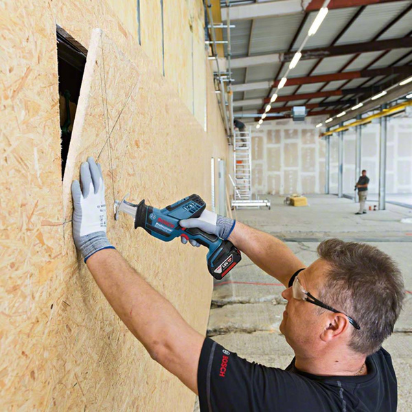 Piła szablasta Bosch GSA 18V-LI C (06016A5002)