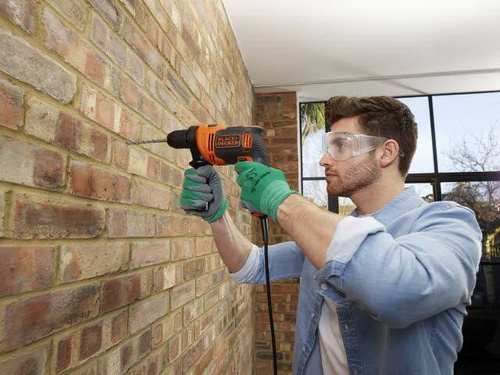 Wiertarka udarowa Black Decker BEH710-QS