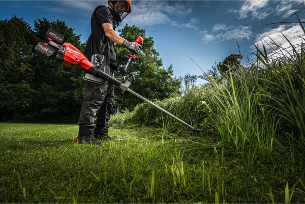 Podkaszarka Milwaukee M18 F2BCU-0