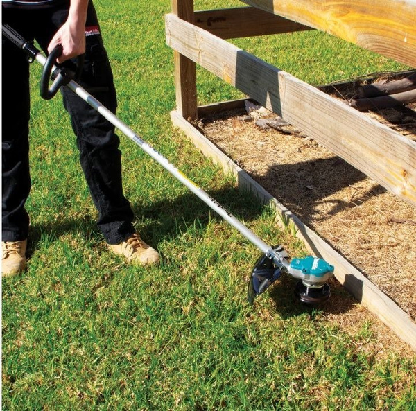 Akumulatorowa podkaszarka Makita DUR368LPT2