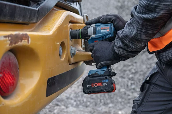 Klucz udarowy Bosch GDS 18V-750 C 06019L9000