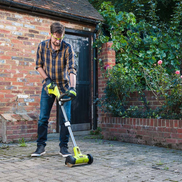 Urządzenie do czyszczenia kostki brukowej Ryobi RY18PCA-0