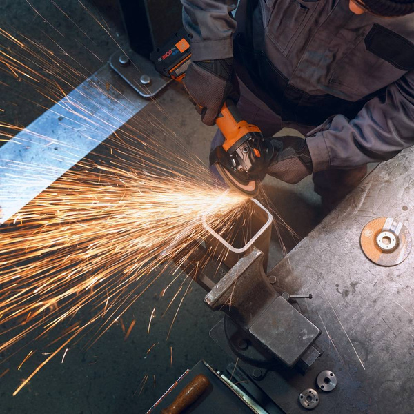 Szlifierka kątowa Fein CCG 18-125-7 AS