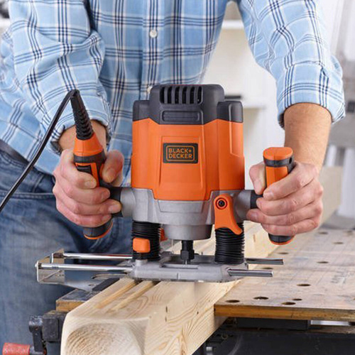 Frezarka górnowrzecionowa BLACK DECKER KW1200EKA-QS