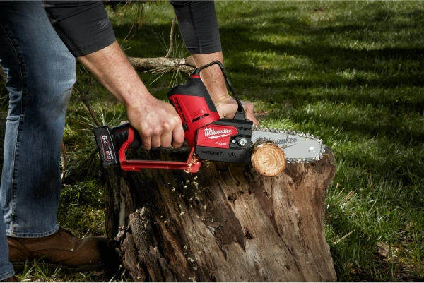 Mini pilarka łańcuchowa Milwaukee M12 FHS-0
