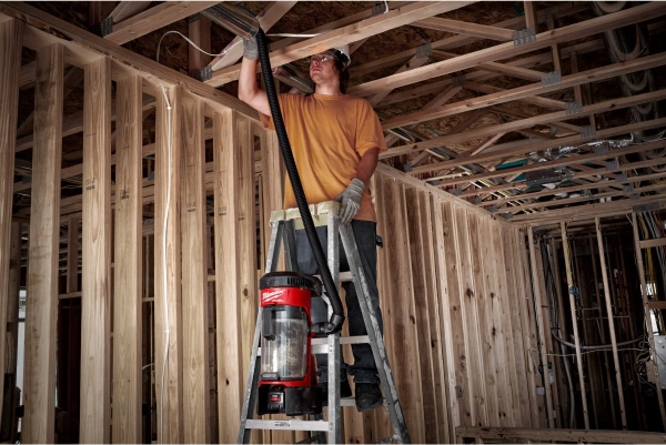 Odkurzacz plecakowy Milwaukee M18 FBPV-0