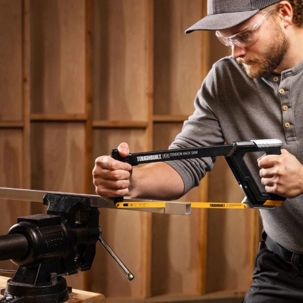 Ręczna piła do metalu ToughBuilt TB-H4-22H