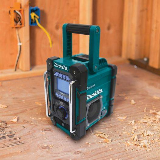 Radio budowlane Makita DMR301
