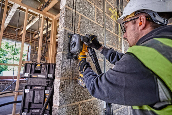 Bruzdownica Dewalt DCG200T2